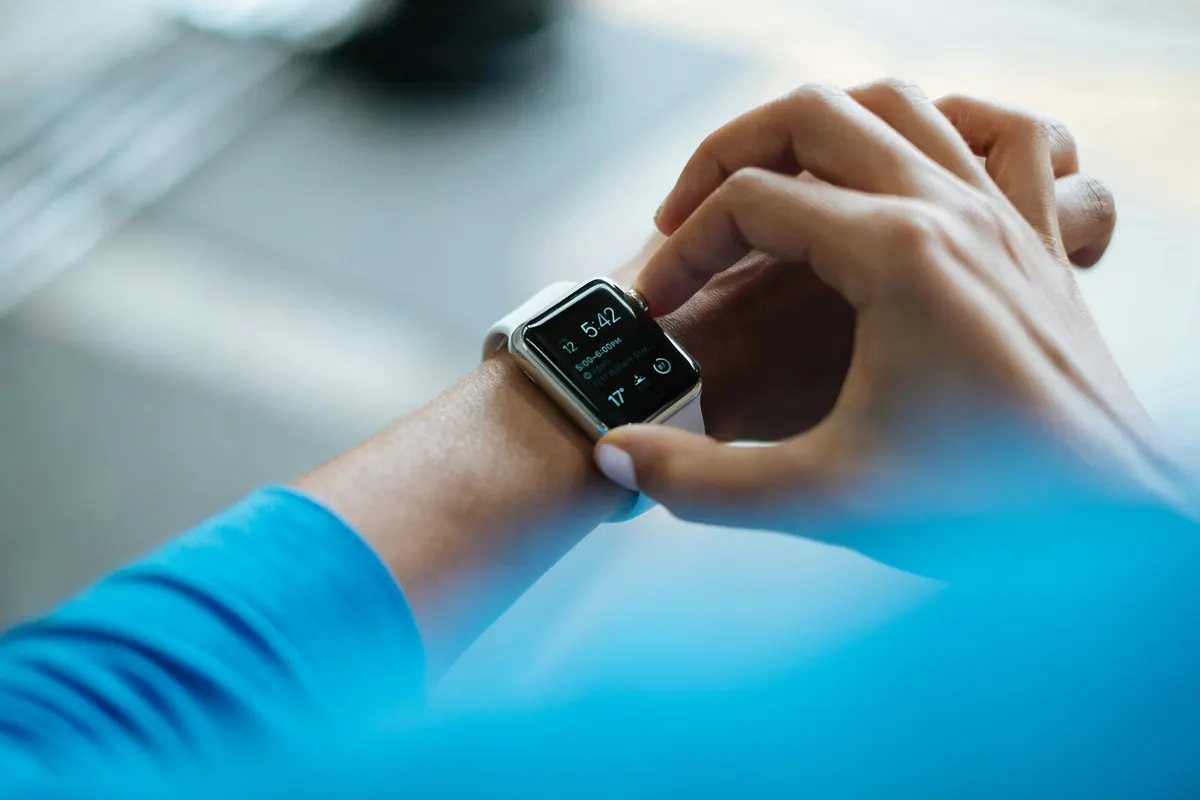 Apple Watch Series 10 46mm GPS · Mixed Colours